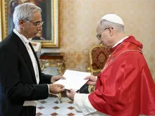 البابا يتسلّم أوراق اعتماد السفير اللبنانيّ الجديد فادي عسّاف صباح اليوم في الفاتيكان