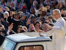 البابا لاوون الرابع عشر يُجري المقابلة العامّة الأسبوعيّة صباح اليوم في ساحة القدّيس بطرس-الفاتيكان