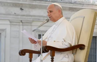 البابا لاوون الرابع عشر يشدّد في رسالة إلى المؤتمر الدوليّ للأكاديميّة الحبريّة لأجل الحياة، المنعقد في الجامعة الأغسطينيّة-روما من 10 إلى 12 نوفمبر/تشرين الثاني، على أهمّية كرامة الإنسان والخير العامّ في عالم التطوّر التكنولوجيّ مصدر الصورة: فاتيكان ميديا