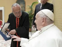 البابا فرنسيس يلتقي سينودس كنيسة الأرمن الكاثوليك في الفاتيكان