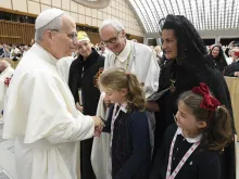 البابا لاوون الرابع عشر يلتقي فرسان القبر المقدّس في القدس صباح اليوم في الفاتيكان