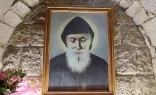 لوحة للقدّيس شربل مخلوف في دير مار مارون عنّايا-لبنان
