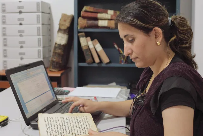 من عمليّة إدخال بيانات المخطوطات الوصفيّة في مركز توثيق المخطوطات الرقميّ