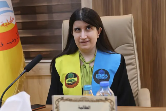 مينا عسكر تناقش رسالة البحث في جامعة الموصل