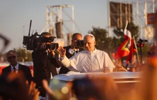 البابا لاوون الرابع عشر يترأّس أمسية صلاة في تور فريغاتا-روما مصدر الصورة: دانييل إيبانيز/آسي مينا