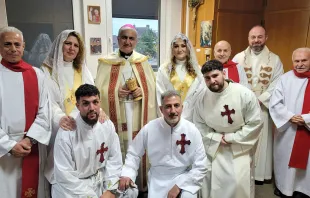 الزائر الرسوليّ للكلدان يتفقّد رعايا الخورنات الكلدانيّة في إطار جولته الأوروبيّة الأخيرة مصدر الصورة: المطران حبيب هرمز