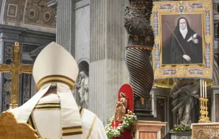 البابا فرنسيس يترأس الذبيحة الإلهيّة لإعلان قداسة الطوباويّة ماريّا أنطونيا لمار يوسف في بازيليك القديس بطرس-الفاتيكان مصدر الصورة: فاتيكان ميديا