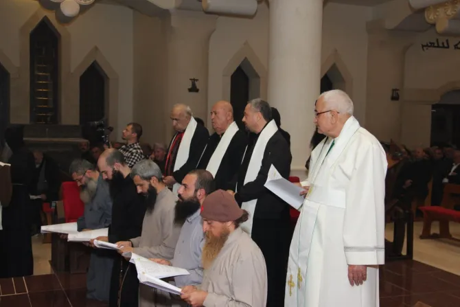 من قدّاس رتبتَي الابتداء والنذور الموقّتة لعددٍ من الإخوة المبتدئين الناذرين اللبنانيّين في كنيسة مار أدّي الرسول-كرمليس، العراق
