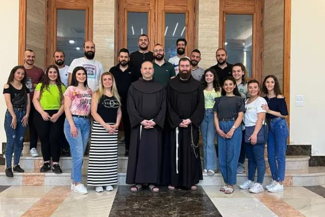 كنيسة اللاتين في حلب تقيم دورة للشباب والشابات المقبلين على الزواج