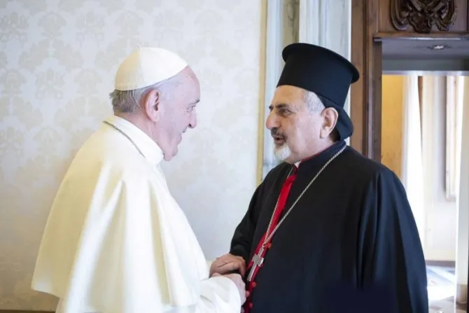لقاء البابا فرنسيس مع البطريرك يونان
