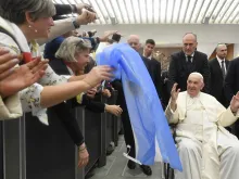 البابا فرنسيس يلتقي مديري المجلس الإيطالي العام للعمل وممثّليه
