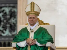 البابا لاوون الرابع عشر يترأّس قدّاس يوبيلَي عالم الرسالات والمهاجرين في ساحة القدّيس بطرس الفاتيكانيّة