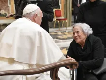 البابا فرنسيس يلتقي مكتب رعويّة الصحة في أبرشيّة روما والمرضى المستفيدين منها