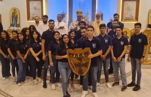 المطران إبراهيم يكرّس أعضاءً جددًا في حركة الشبيبة الطالبة المسيحيّة Provided by: Melkite Greek Catholic Archeparchy of Zahle and Forzol