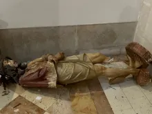 كسر تمثال المسيح في كنيسة الجلد في القدس