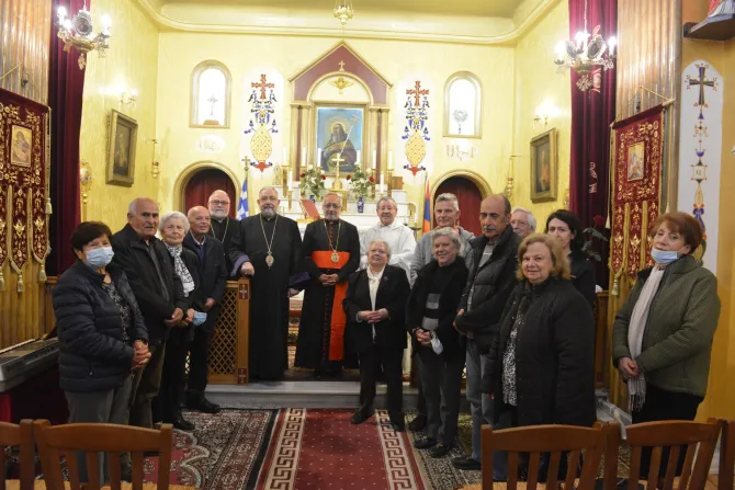 الكنيسة الأرمينيّة الكاثوليكيّة تحيي الذكرى المئويّة لوجودها في اليونان بحضور ميناسيان-3