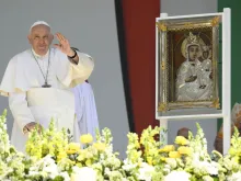البابا فرنسيس يترأس الذبيحة الإلهيّة في ساحة كوسوث لايوث ببودابست
