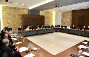 من الاجتماع الشهريّ للمطارنة الموارنة في المقرّ البطريركيّ الصيفيّ-الديمان، لبنان مصدر الصورة: البطريركيّة المارونيّة