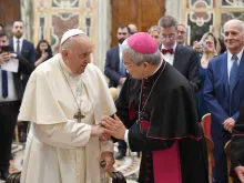 البابا فرنسيس يلتقي «رواكو» و«مؤتمر الشباب» في القصر الرسولي-الفاتيكان