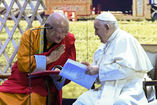 البابا فرنسيس يشارك في لقاء مسكوني وبين الأديان في العاصمة المنغولية أولان باتور