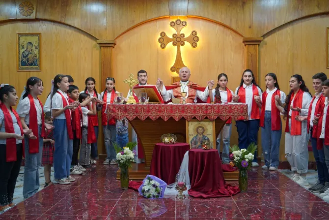 الدعوة خدمة وليست وظيفة