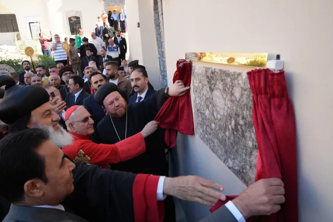 الاحتفال السابق بتكريس كنيسة مار توما للسريان الأرثوذكس في الموصل، العراق