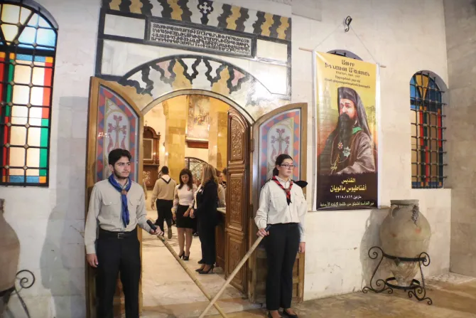 جانبٌ من قدّاس الشكر في كنيسة السيّدة أمّ المعونات-حلب لمناسبة إعلان قداسة إغناطيوس مالويان