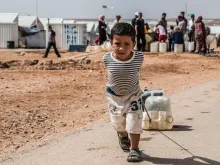 يُمثّل اليوم العالميّ للعمل الإنسانيّ فرصةً للدعوة إلى حماية المدنيّين