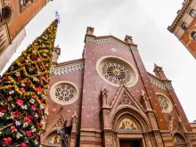 من أجواء عيدَي الميلاد ورأس السنة في كنيسة القدّيس أنطونيوس البدواني في شارع الاستقلال-تركيا عام 2024