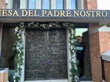 شهدت سجون حول العالم احتفالات بعيد الميلاد