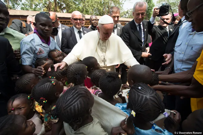 البابا فرنسيس في جمهوريّة أفريقيا الوسطى في العام 2015