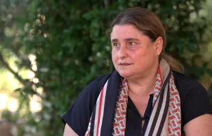 أنطونيا سالتزانو، والدة الطوباويّ أكوتيس، في مقابلة مع «إي دبليو تي إن» مصدر الصورة: «إي دبليو تي إن»