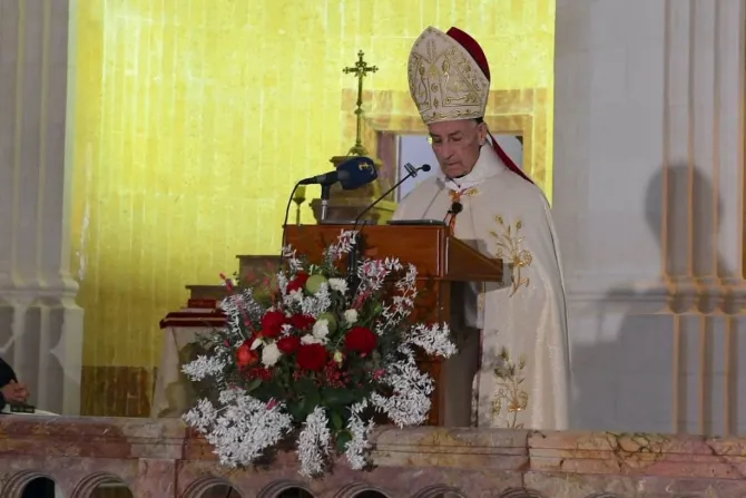 الراعي يترأّس القدّاس الإلهيّ في المقرّ البطريركيّ الصيفيّ-الديمان.