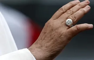 خاتم البابا Provided by: dailymaverick