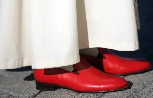 أحذية البابا بنديكتوس السادس عشر Provided by: TIM SLOAN/AFP via Getty Images/CNA