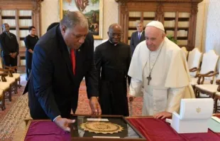 البابا فرنسيس يلتقي الرئيس الفيجي Provided by: Vatican Media