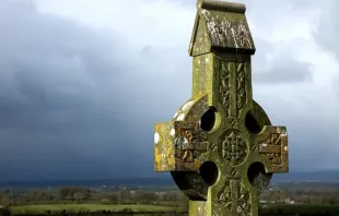 صليب على تلّ في كاشيل، أيرلندا Celtic Cross on the hill at Cashel, Tipperary, Ireland./Tom Haymes (CC BY-NC-SA 2.0)/CNA
