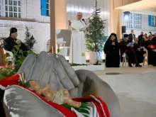 البابا لاوون الرابع عشر يلتقي الشباب في صرح البطريركيّة المارونيّة في بكركي