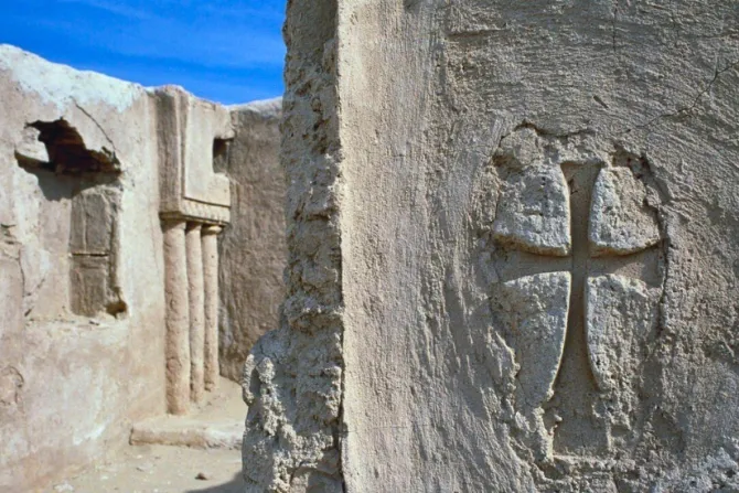 آثار كنيسة نسطوريّة من القرن الرابع الميلاديّ في شبه الجزيرة العربيّة