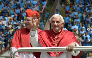 البابا بنديكتوس السادس عشر في اللقاء العالمي للعائلات في ميلانو-إيطاليا في العام 2012 Provided by: CNA