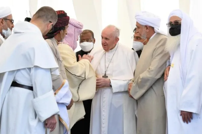 البابا فرنسيس يلتقي ممثلي الأديان في أور-العراق في العام 2021