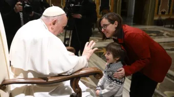 البابا يلتقي متطوّعي جمعيّة «أعمال تعزيز محو الأمّية في العالم» Provided by: Vatican Media