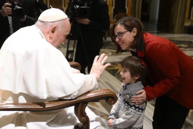 البابا يلتقي متطوّعي جمعيّة «أعمال تعزيز محو الأمية في العالم»