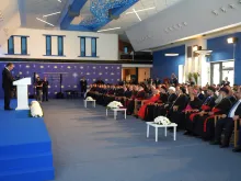 جانبٌ من أعمال مؤتمر كنيسة المشرق الآشوريّة احتفالًا بالـذكرى الـ1700 لانعقاد مَجْمَع نيقيا