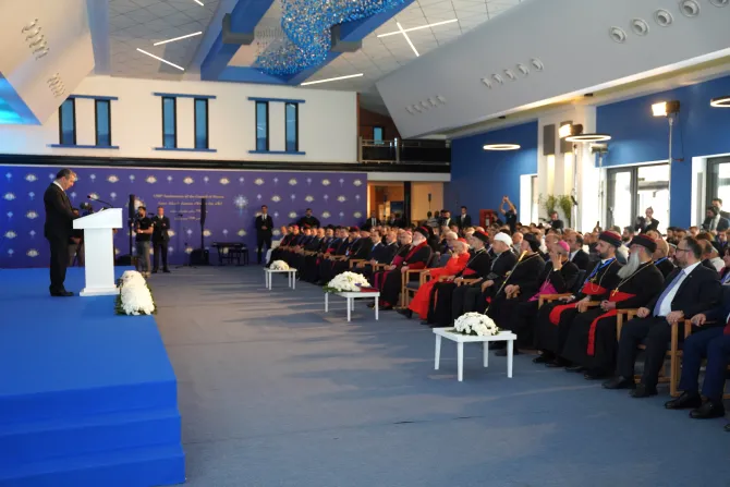 جانبٌ من أعمال مؤتمر كنيسة المشرق الآشوريّة احتفالًا بالـذكرى الـ1700 لانعقاد مَجْمَع نيقيا