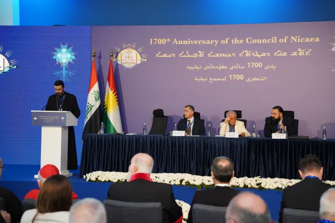 جانبٌ من أعمال مؤتمر كنيسة المشرق الآشوريّة احتفالًا بالـذكرى الـ1700 لانعقاد مَجْمَع نيقيا