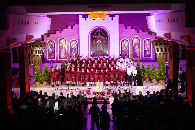 الكنيسة الكلدانيّة في أربيل تفتتح المغارة الميلاديّة بأمسية ترانيم
