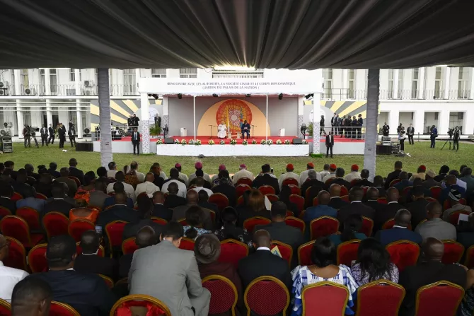 البابا فرنسيس يلتقي الرئيس الكونغولي فيليكس تشيسكيدي والسلطات المحلّية وممثلي المجتمع المدني والسلك الدبلوماسي في كينشاسا، عاصمة الكونغو الديمقراطيّة-4
