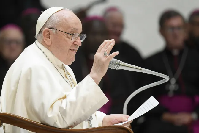 البابا فرنسيس يقدّم تعليمًا في الحزن صباح اليوم في قاعة بولس السادس-الفاتيكان