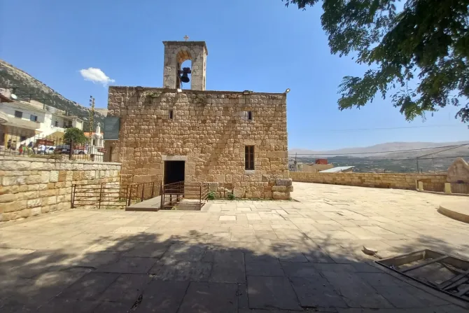 كنيسة مار ماما في إهدن اللبنانيّة